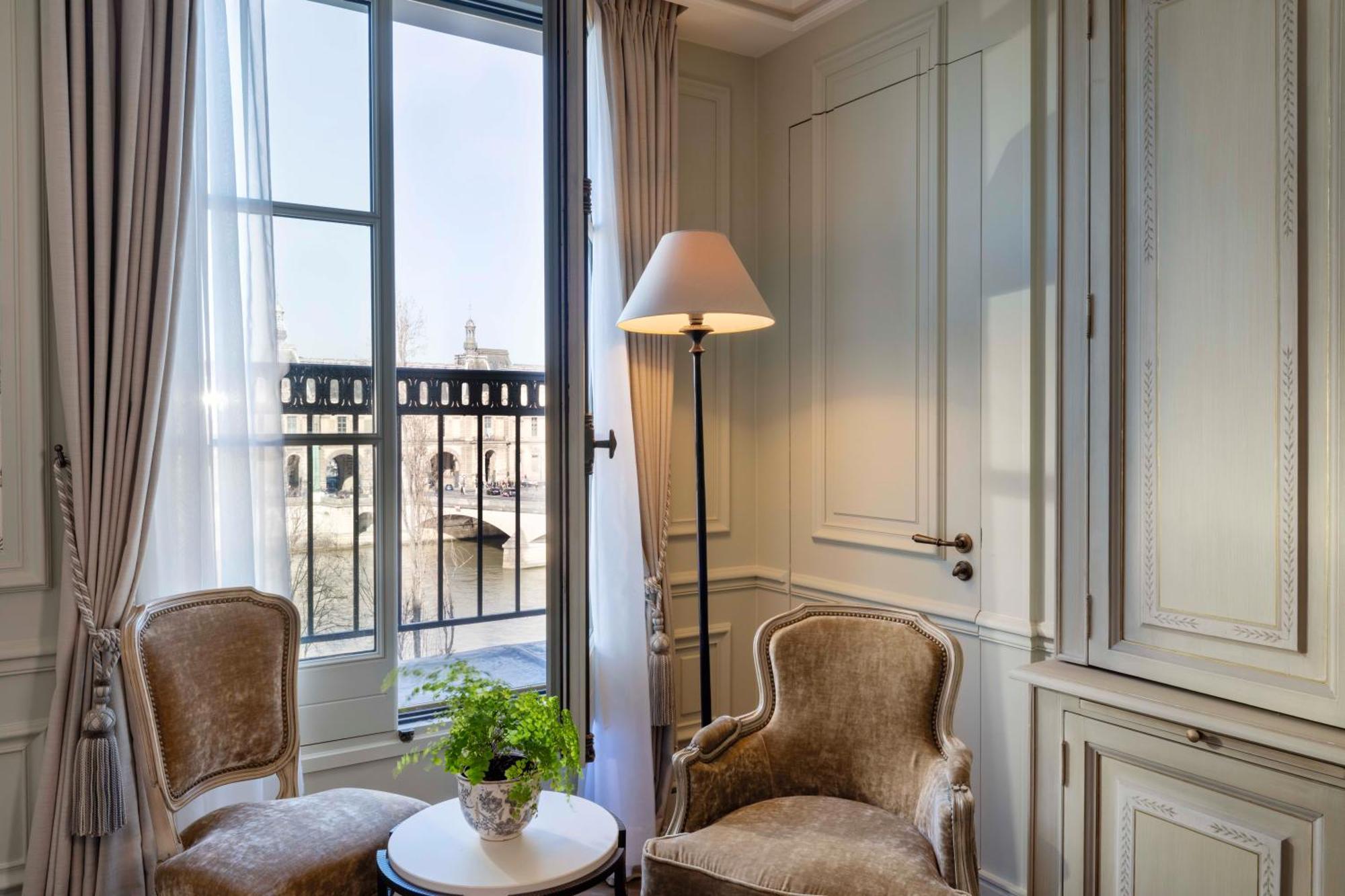 Hotel Du Quai Voltaire Париж Экстерьер фото