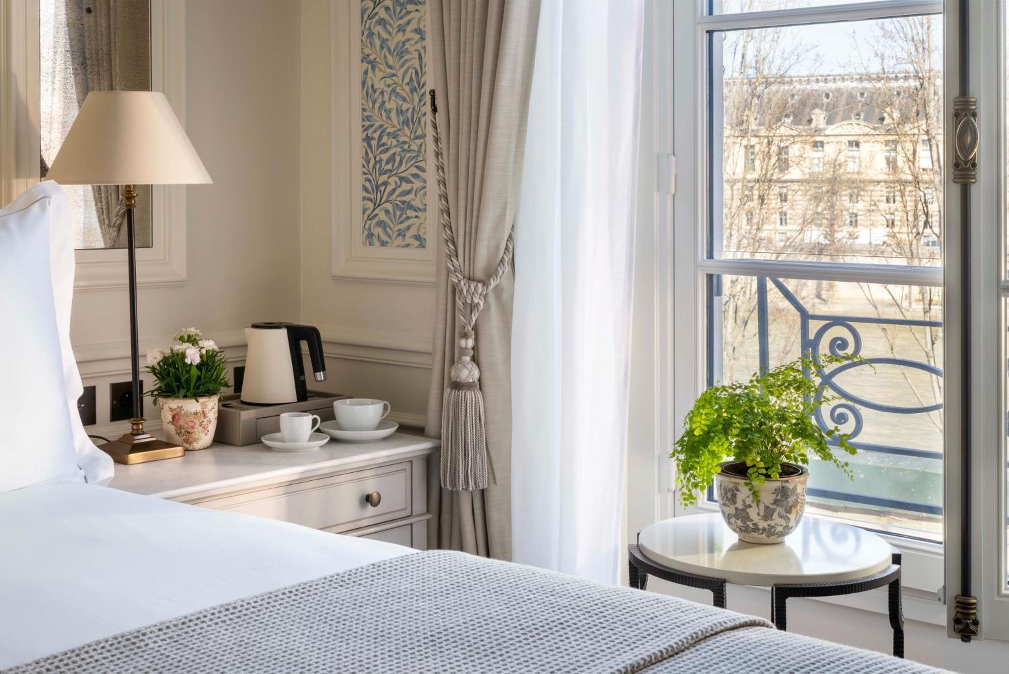 Hotel Du Quai Voltaire Париж Экстерьер фото